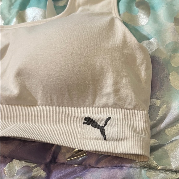 Puma Women's White Sports Bra-EUC - Picture 4 of 8